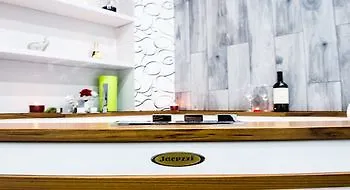 Domus Tacito Luxury Bed and Breakfast