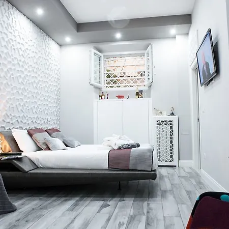 Bed and Breakfast Domus Tacito Luxury 2*
